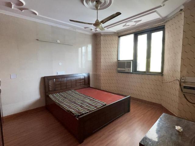 Flat for rent in West Delhi, Deri