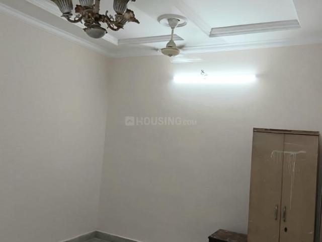 Flat for rent in Anand Parbat, Delhi
