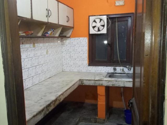 Flat for rent in West Delhi, Deri