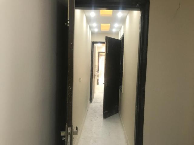 Flat for rent in Anand Parbat, Delhi
