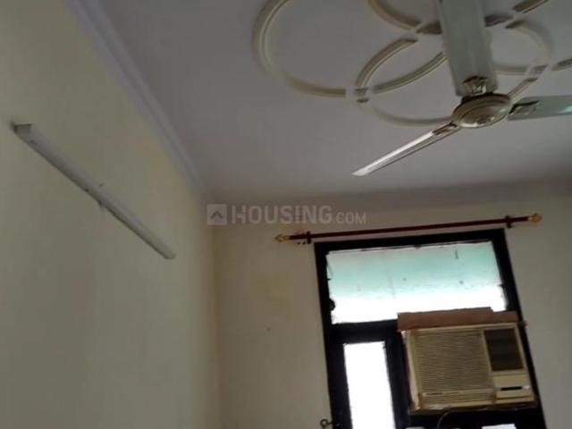 Flat for sale in West Delhi, Deri