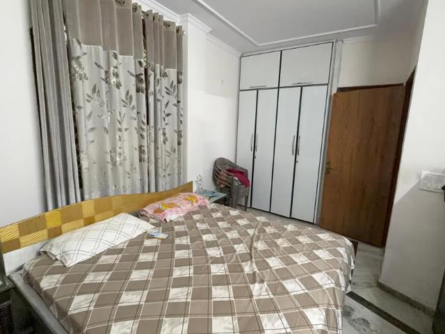 Flat for sale in Anand Parbat, Delhi