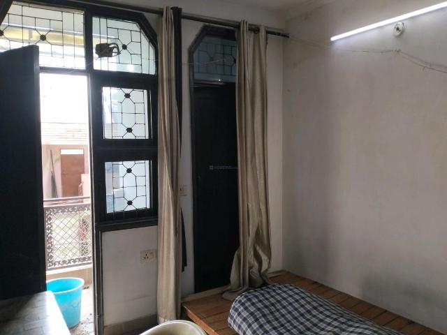 Flat for rent in East Delhi, Deri
