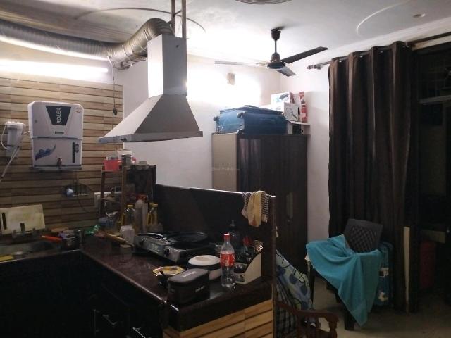 Flat for sale in East Delhi, Deri