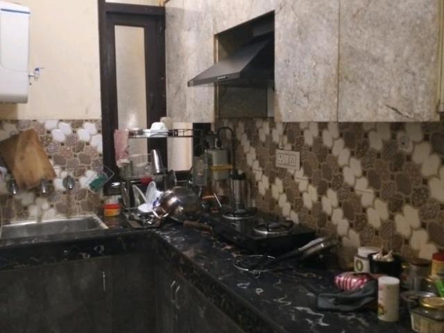 Flat for sale in East Delhi, Deri