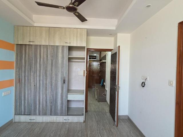Flat for rent in North West Delhi, Deri