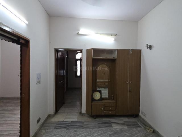Flat for rent in North West Delhi, Deri