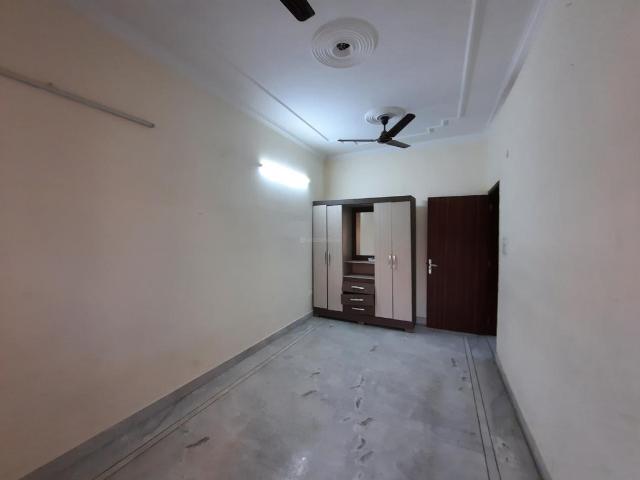 Flat for rent in North West Delhi, Deri