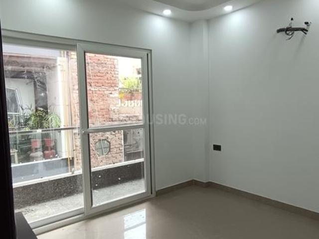 Flat for sale in North West Delhi, Deri