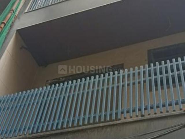 Flat for sale in North West Delhi, Deri