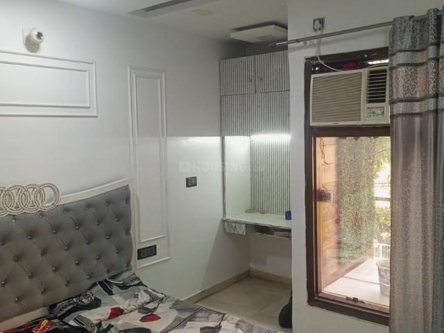 Flat for sale in North West Delhi, Delhi