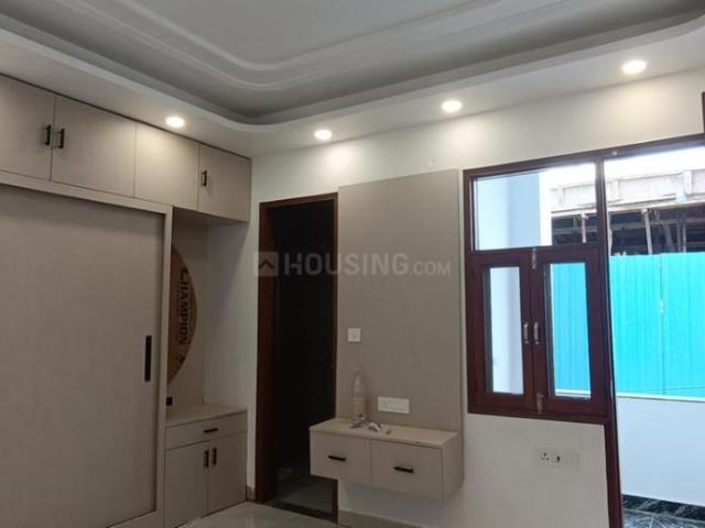 Flat for rent in East Delhi, Deri
