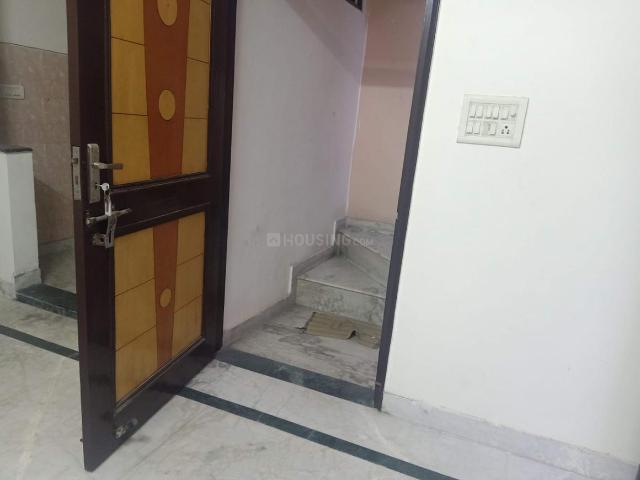 Flat for rent in East Delhi, Deri