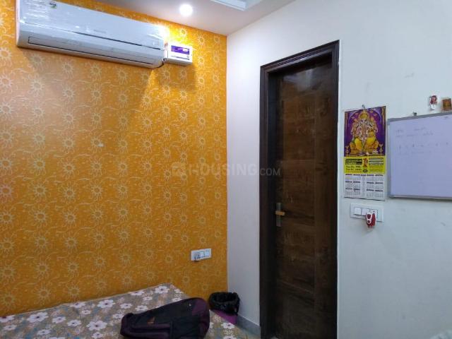 Flat for rent in West Delhi, Deri