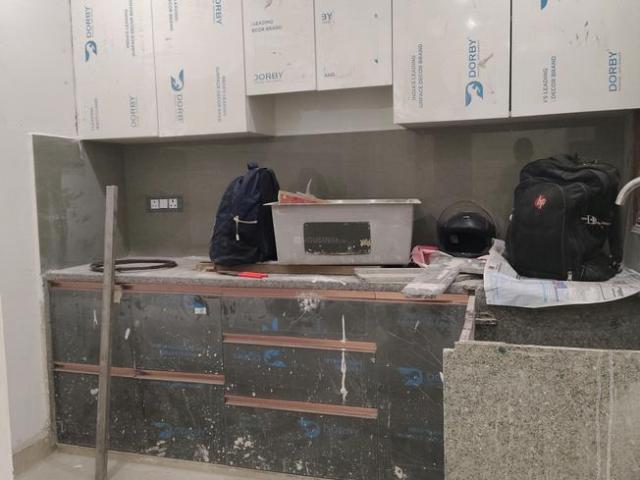 Flat for rent in South Delhi, Deri