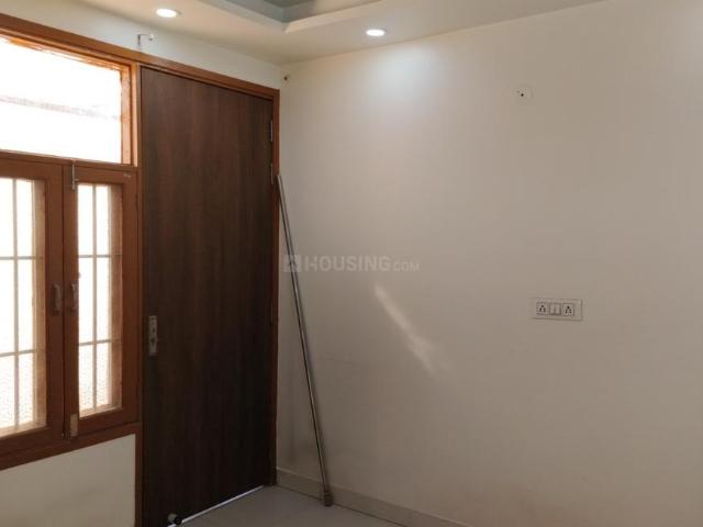 Flat for rent in South West Delhi, Deri