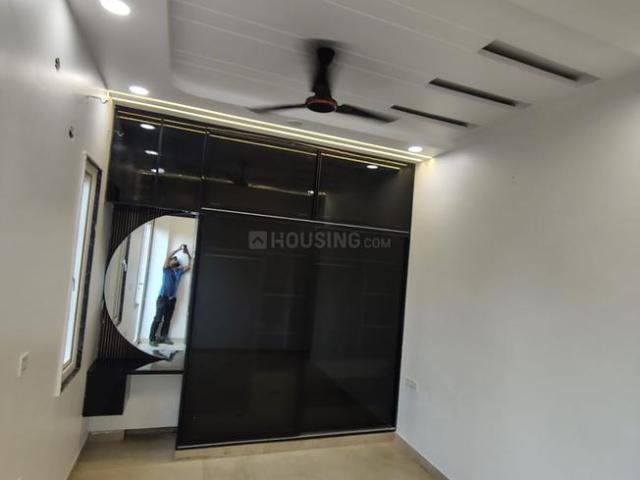 Flat for rent in West Delhi, Deri