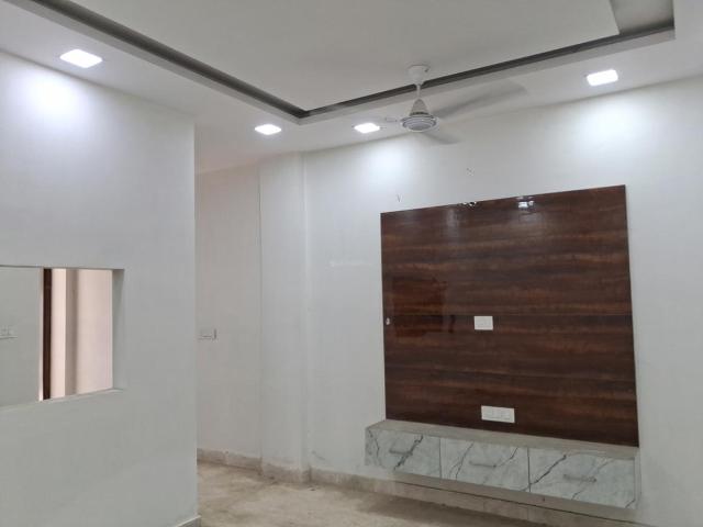 Flat for rent in Ramesh Nagar, Delhi