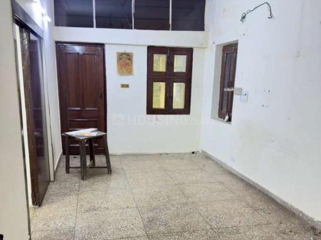 Flat for rent in Ramesh Nagar, Delhi