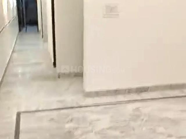 Flat for sale in West Delhi, Deri