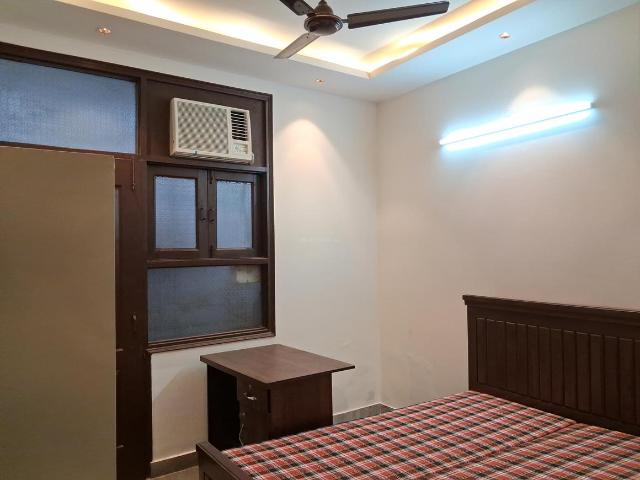 Flat for rent in West Delhi, Deri