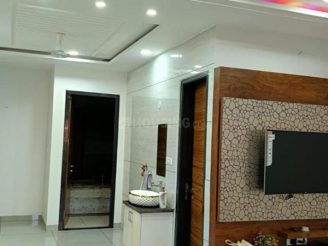 Flat for rent in Madya