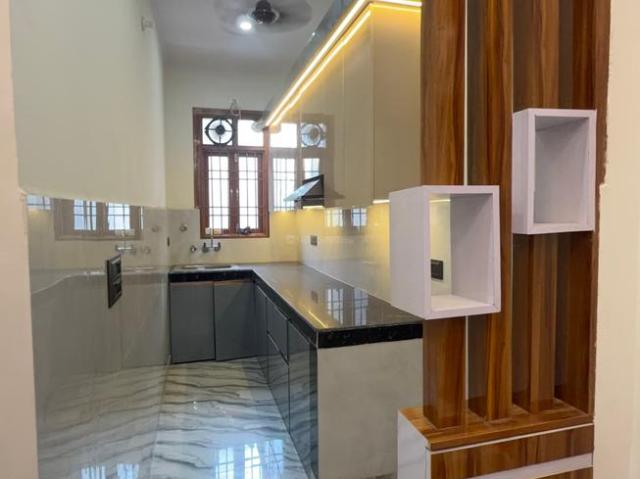 Flat for rent in Mohan Garden, Delhi
