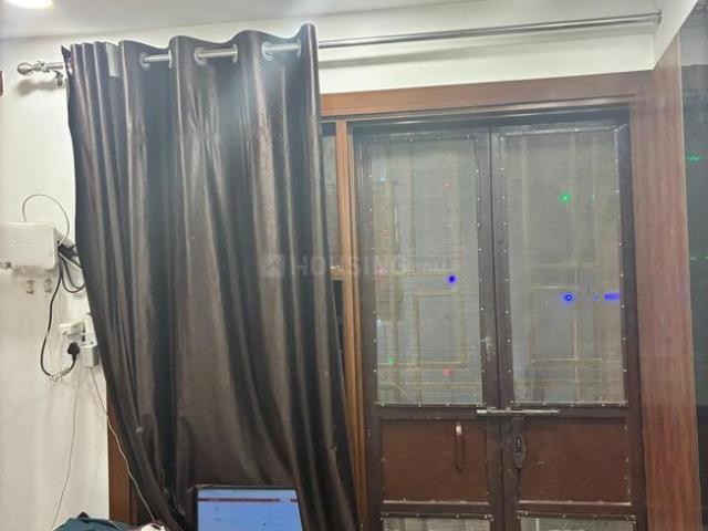 Flat for sale in West Delhi, Deri