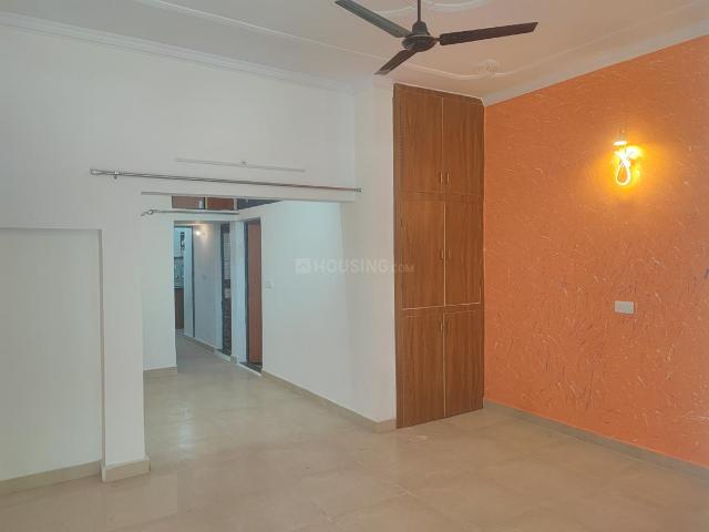 Flat for rent in South Delhi, Deri