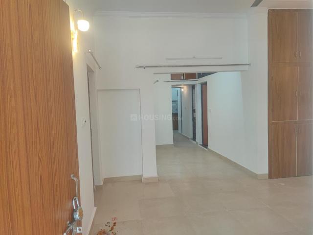 Flat for rent in Deri