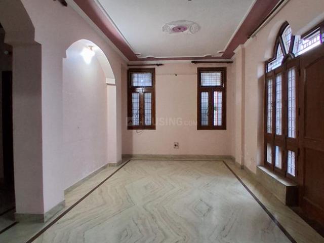 Flat for rent in South West Delhi, Deri
