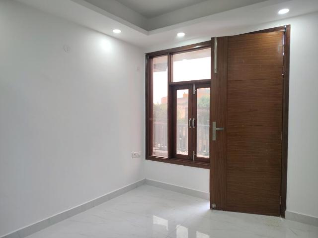 Flat for rent in South Delhi, Deri