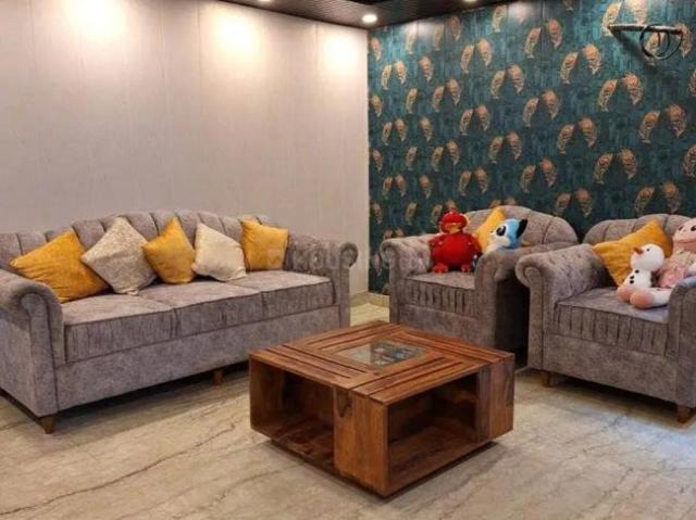 Flat for rent in South Delhi, Deri