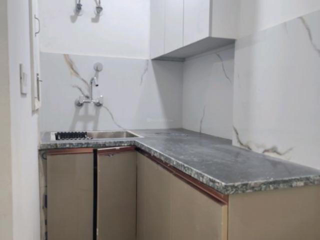 Flat for rent in South Delhi, Deri