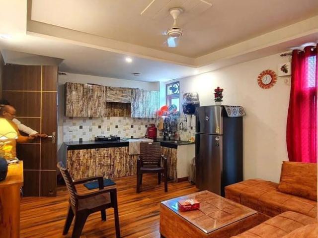 Flat for rent in South Delhi, Deri