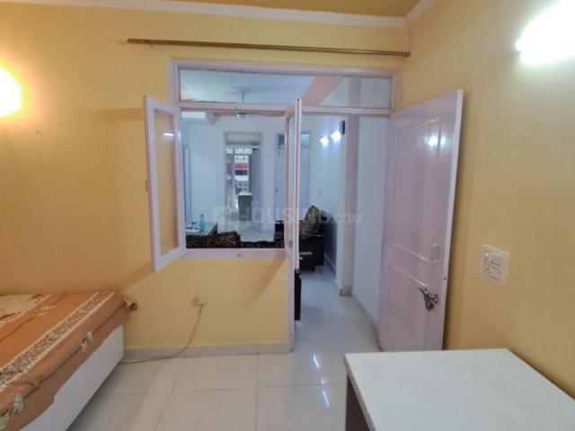 Flat for rent in South Delhi, Deri