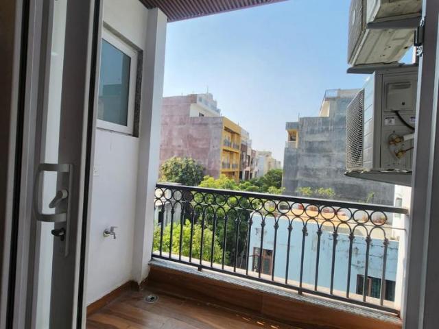 Flat for sale in South Delhi, Deri