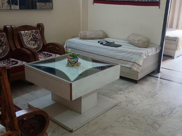 Flat for rent in Deri