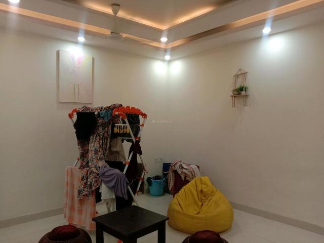 Flat for rent in Deri