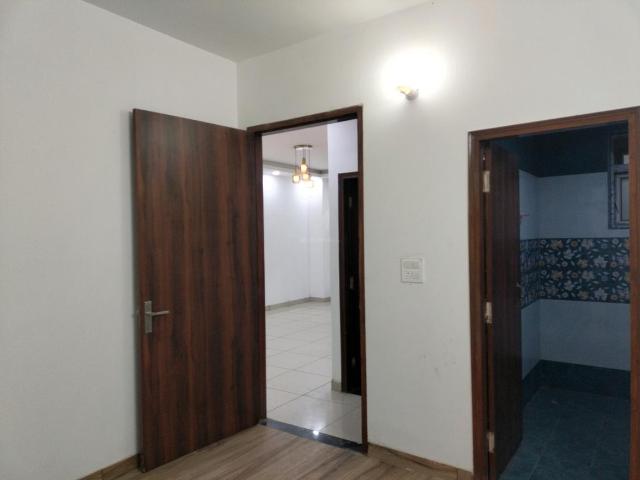 Flat for sale in Barola, Noida
