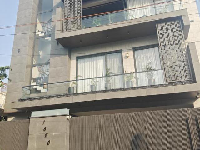 Flat for rent in Hariana