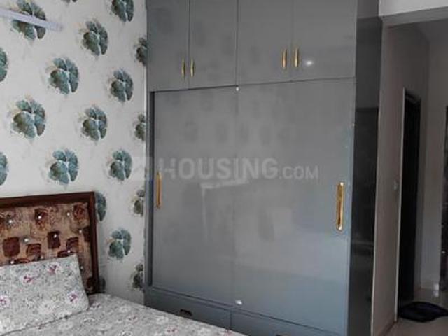 Flat for sale in Sector 127, Santemarja
