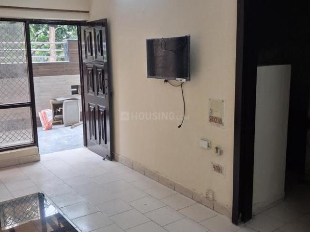 Flat for rent in Sector 11, Noida