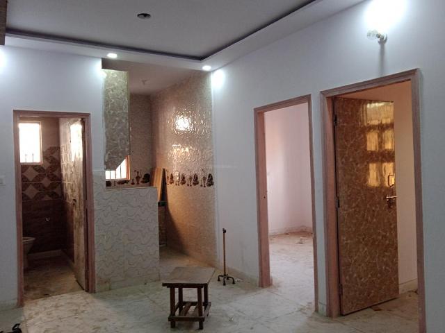 Flat for sale in North Delhi, Deri