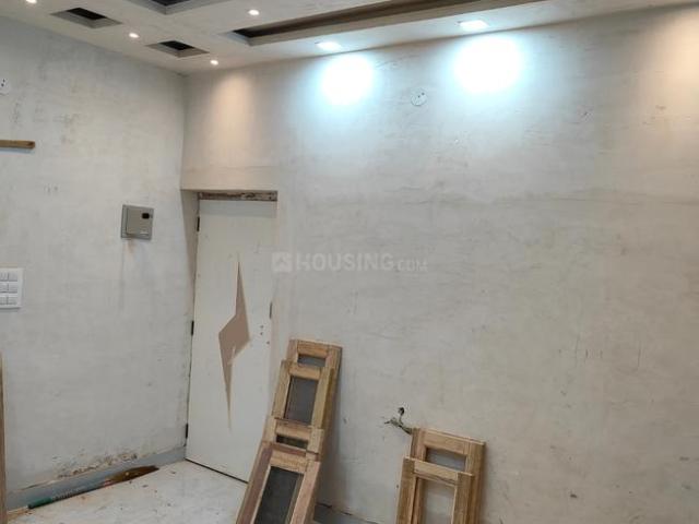 Flat for sale in North Delhi, Deri
