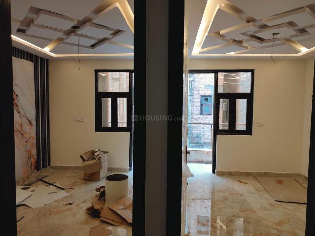 Flat for sale in North Delhi, Deri
