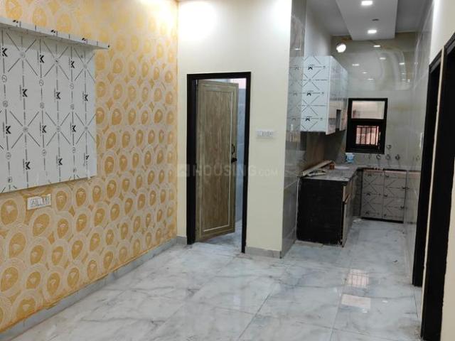 Flat for sale in North Delhi, Deri