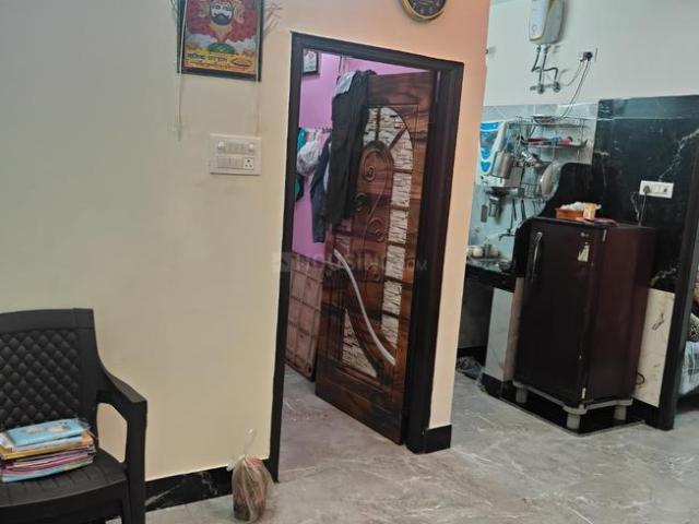 Flat for sale in North Delhi, Deri