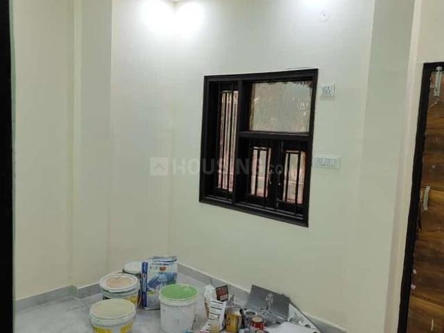Flat for sale in North Delhi, Deri