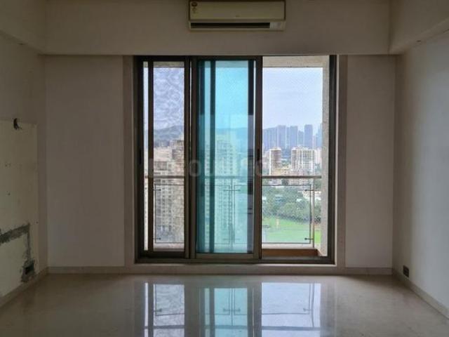 Flat for sale in North Delhi, Deri